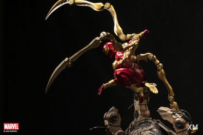 Xm Studios: Iron Spider-Man 1/4 Scale Premium Collectible Statue - Image 2