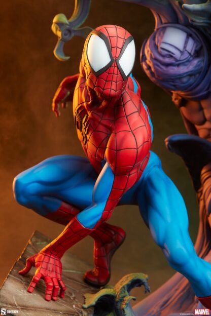 Sideshow Collectibles: Spider-Man Premium Format Statue - Image 4