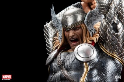 XM Studios: Modern Thor 1/4 Scale Premium Collectible Statue - Image 3