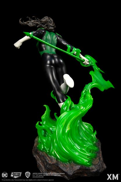 Jessica Cruz Rebirth 1/6 Scale Premium Collectible Statue - Image 4