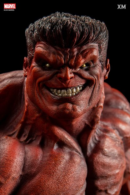 Red Hulk 1/4 Scale Premium Collectible Statue - Image 4