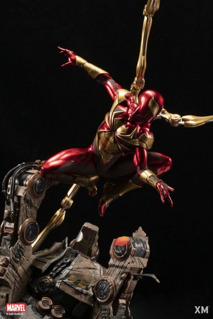 Xm Studios: Iron Spider-Man 1/4 Scale Premium Collectible Statue - Image 8