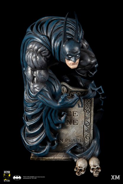 Batman Bloodstorm - 80 Years 1/6 Scale Premium Collectible Statue - Image 10