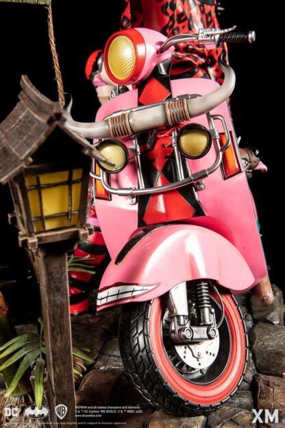 XM Studios: Harley Quinn 1/4 Scale Premium Samurai Series Statue - Image 6