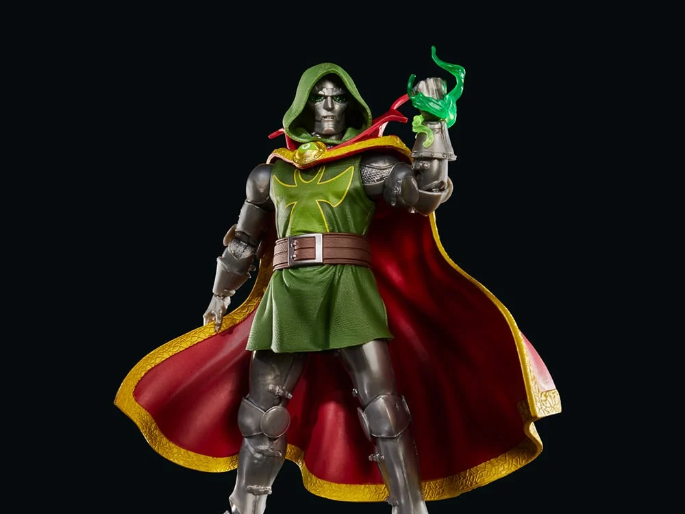 Marvel Legends: Fantastic Four: One World Under Doom: Emperor Doom Action Figure - Image 2