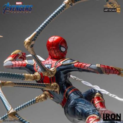 Avengers Endgame: Iron Spider Vs Outrider 1/10 Scale Statue - Image 6