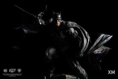 Batman Rebirth 1/6 Scale Premium Collectible Statue - Image 14