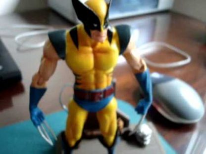 Marvel Select: Wolverine (Yellow Suit)