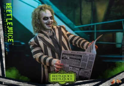 Hot Toys: MMS767 Beetlejuice Beetlejuice (2024): Beetlejuice 1/6th Scale Collectible Figure - Image 12