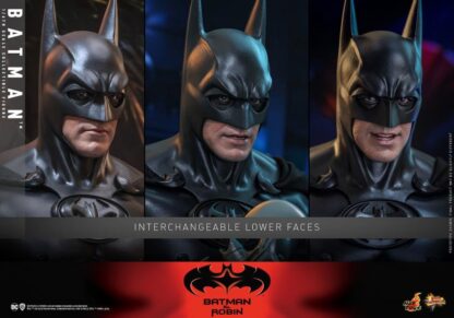 Hot Toys: MMS786 Batman & Robin: Batman 1/6th scale Collectible Figure - Image 7