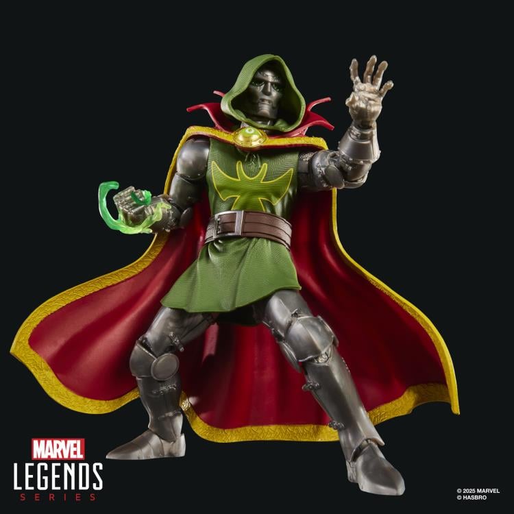Marvel Legends: Fantastic Four: One World Under Doom: Emperor Doom Action Figure - Image 4