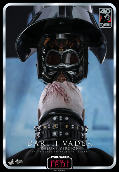 Hot Toys: MMS700 Star Wars: Episode V Return of the Jedi Darth Vader 1/6 Scale Collectible Figure (Deluxe Version) - Image 15