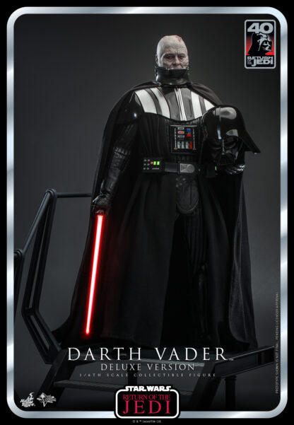 Hot Toys: MMS700 Star Wars: Episode V Return of the Jedi Darth Vader 1/6 Scale Collectible Figure (Deluxe Version) - Image 18