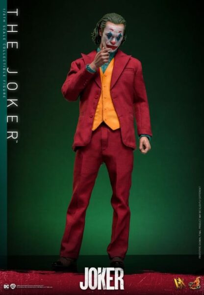 Hot Toys: DX42 The Joker 1/6th Scale Collectible Figure - Image 10