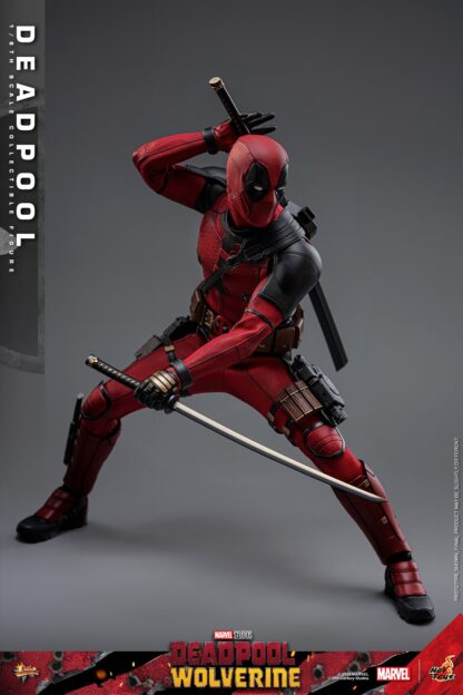 Hot Toys: MMS746 Deadpool & Wolverine: Deadpool 1/6th Scale Collectible Figure - Image 9