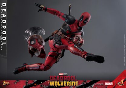 Hot Toys: MMS746 Deadpool & Wolverine: Deadpool 1/6th Scale Collectible Figure - Image 17