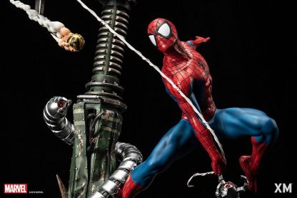 XM Studios: Spider-Man 1/4 Scale Premium Collectible Statue - Image 2