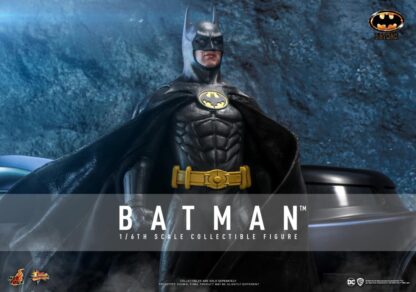 Hot Toys: MMS692 Batman (1989) Batman 1/6th Scale Collectible Figure - Image 15