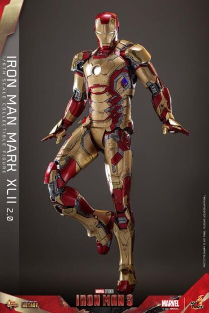 Hot Toys: MMS759D66 Iron Man III Iron Man Mark XLII (2.0) 1/6th Scale Collectible Figure (Deluxe Version) - Image 7