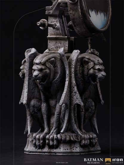 Iron Studios: Batman Returns: Batman Art Scale 1/10 Deluxe Statue - Image 7