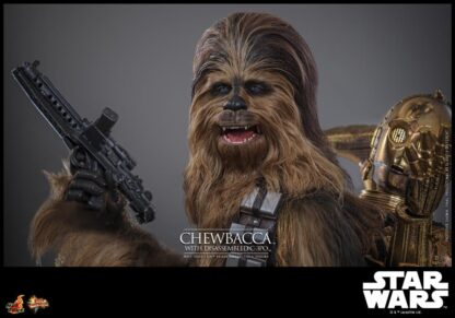 Hot Toys: MMS766 Star Wars Episode V: The Empire Strike Back™ Chewbacca™ With Disassembled C-3PO™ 1/6th Scale Collectible Figure - Image 13