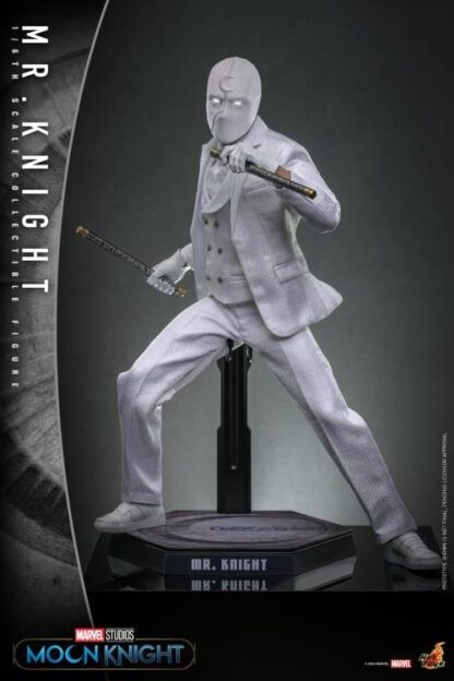 Hot Toys: TMS139 Moon Knight: Mr. Knight 1/6th Scale Collectible Figure - Image 9