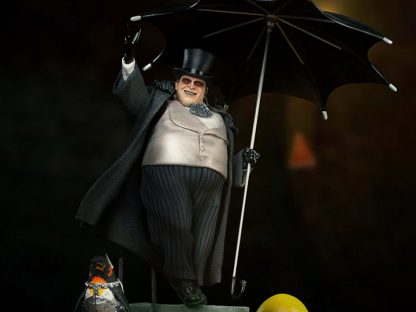 Iron Studios: Batman Returns: The Penguin 1/10 Art Scale Limited Edition Statue - Image 2