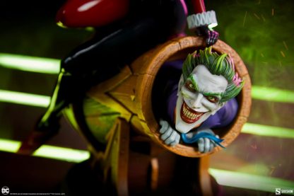 Sideshow Collectibles: DC Comics: Harley Quinn & The Joker Diorama Statue - Image 9