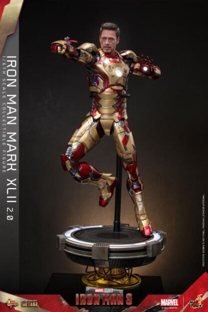 Hot Toys: MMS759D66 Iron Man III Iron Man Mark XLII (2.0) 1/6th Scale Collectible Figure (Deluxe Version) - Image 18