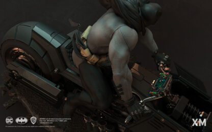 XM Studios: Batman: White Knight 1/4 Scale Premium Collectible Statue (Batcycle Edition) - Image 6