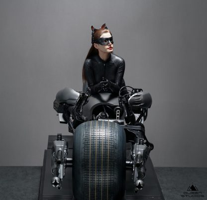 Queen Studios: The Dark Knight Rises: Catwoman 1/3 Scale Hyperreal Statue - Image 9