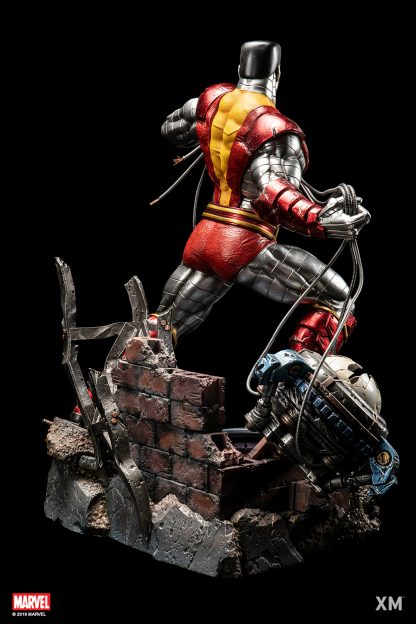 Colossus 1/4 Scale Premium Collectible Statue - Image 6