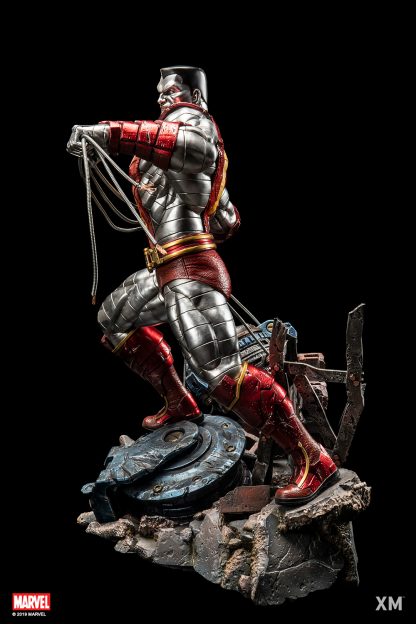 Colossus 1/4 Scale Premium Collectible Statue - Image 7