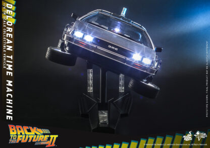 Hot Toys: MMS636 Back to the Future II DeLorean Time Machine 1/6th Scale Collectible Vehicle - Image 8