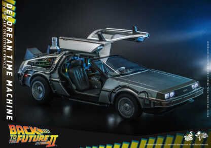 Hot Toys: MMS636 Back to the Future II DeLorean Time Machine 1/6th Scale Collectible Vehicle - Image 10