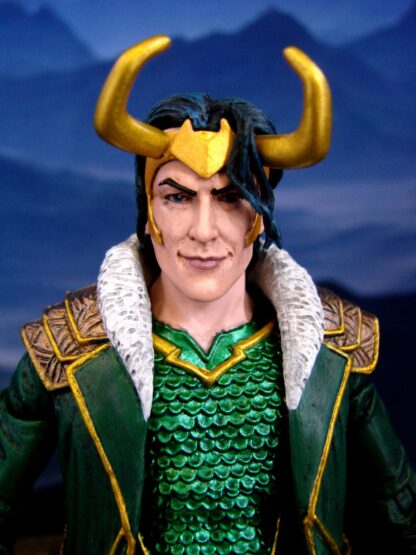 Marvel Select: Loki (Disney Store Exclusive) - Image 4