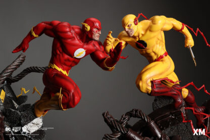XM Studios: DC The Flash (Classic) 1/4 Scale Premium Collectible