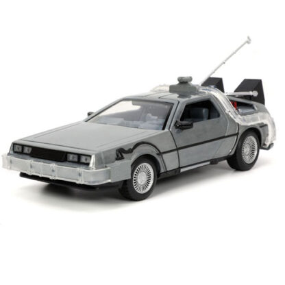 Back to the Future Part I: DeLorean Time Machine 1:24 Scale