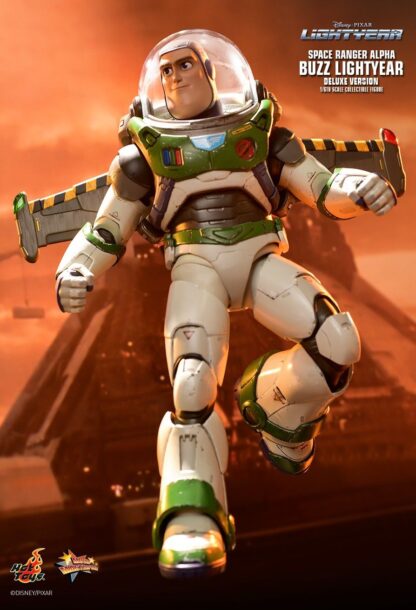 Hot Toys: MMS635 Space Ranger Alpha: Buzz Lightyear 1/6 Scale Collectible Figure (Deluxe Version) - Image 4