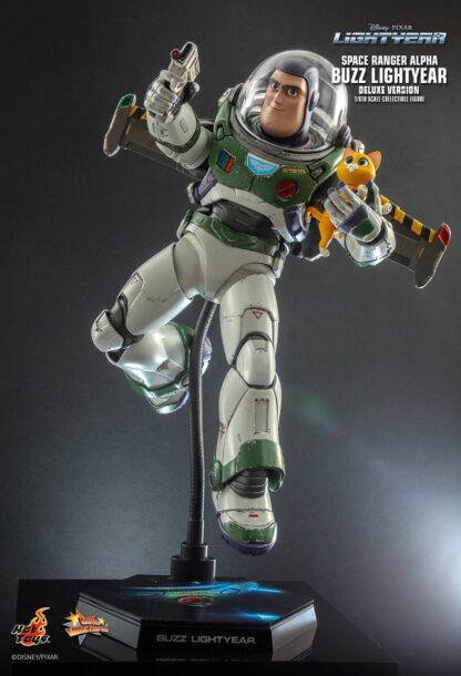 Hot Toys: MMS635 Space Ranger Alpha: Buzz Lightyear 1/6 Scale Collectible Figure (Deluxe Version) - Image 9