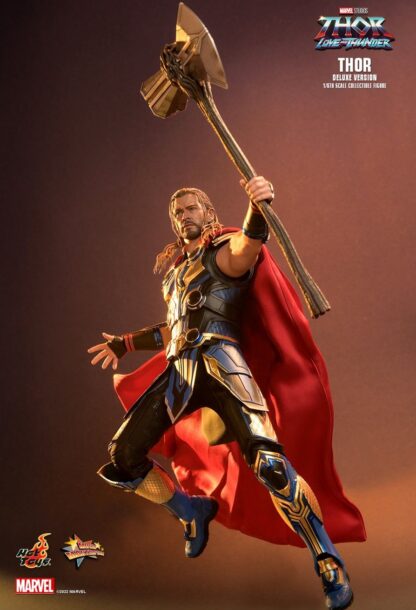 Hot Toys: MMS656 Thor: Love & Thunder: Thor 1/6 Scale Collectible Figure (Deluxe Version) - Image 2