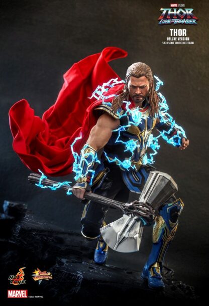 Hot Toys: MMS656 Thor: Love & Thunder: Thor 1/6 Scale Collectible Figure (Deluxe Version) - Image 6