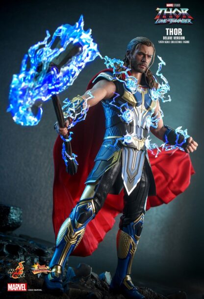 Hot Toys: MMS656 Thor: Love & Thunder: Thor 1/6 Scale Collectible Figure (Deluxe Version) - Image 17