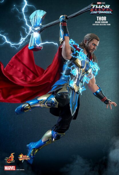 Hot Toys: MMS656 Thor: Love & Thunder: Thor 1/6 Scale Collectible Figure (Deluxe Version) - Image 11