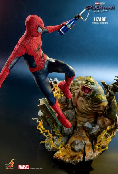 Hot Toys: MMS658 + ACS013 The Amazing Spider-Man 2 Spider-Man & Spider-Man: No Way Home The Lizard 1/6th Scale Collectible Figure & Diorama Base Set - Image 14