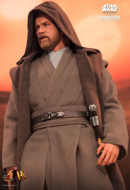 Hot Toys: DX26 Star Wars: Obi-Wan Kenobi: Ben Kenobi 1/6th Scale Collectible Figure - Image 3