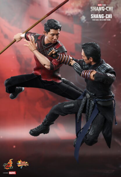 Hot Toys: MMS614 Shang-Chi and the Legend of the Ten Rings Shang-Chi 1/6th Scale Collectible Figure - Image 6