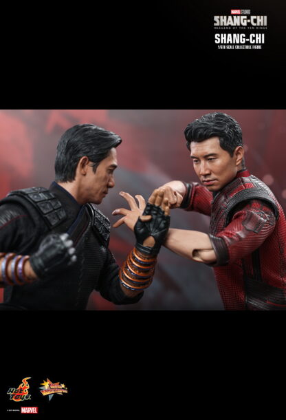 Hot Toys: MMS614 Shang-Chi and the Legend of the Ten Rings Shang-Chi 1/6th Scale Collectible Figure - Image 18