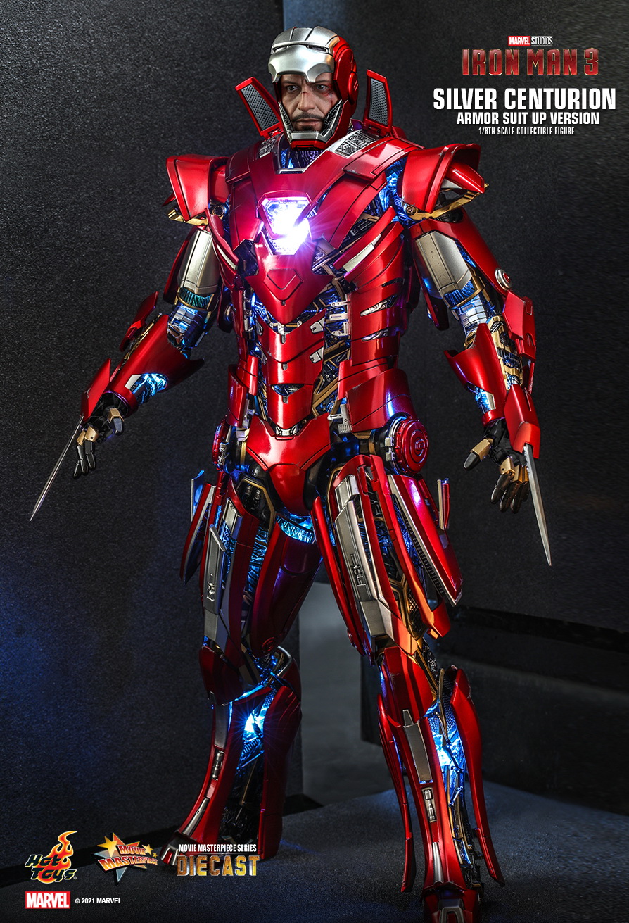 Hot Toys: IMMS618D43 Iron Man 3: Silver Centurion (Armor Suit Up