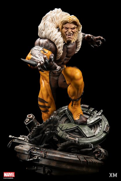 Sabretooth 1/4 Scale Premium Collectible Statue - Image 7